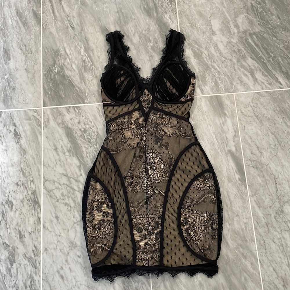 Bebe- Lace Sheer Mesh Cocktail Dress- size XS